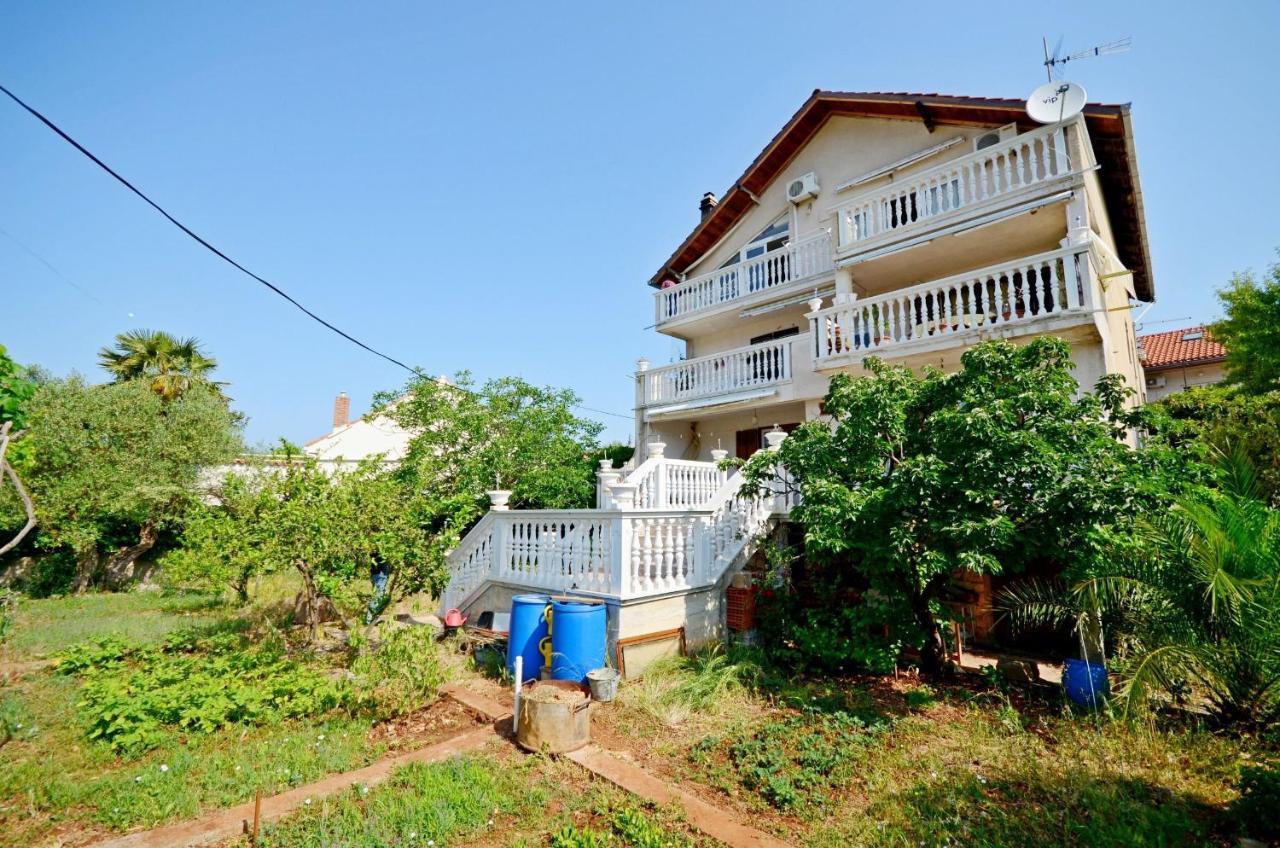 Apartment Branislava Rogoznica  Zewnętrze zdjęcie